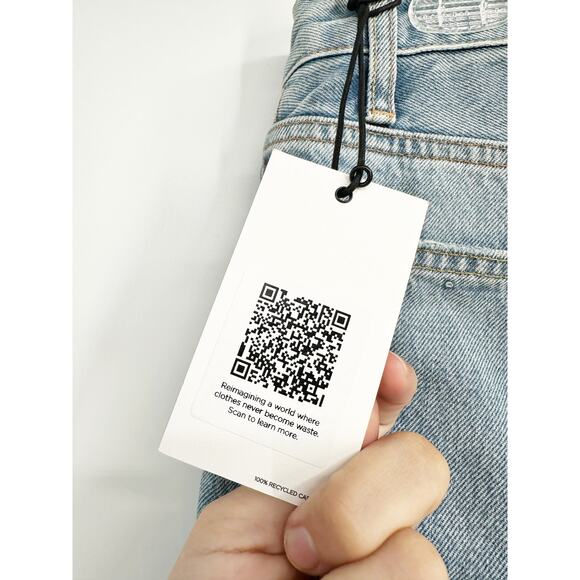 RE/DONE 70's Ultra High Rise Wide Leg Jean in 60's Fade Size 31 NEW - Picture 6 of 9